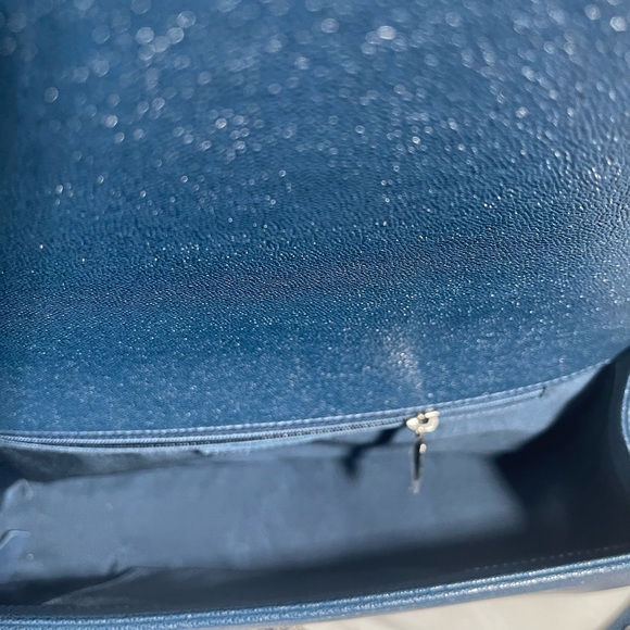CHANEL 19B Medium Blue Caviar Boy Bag - Picture 7 of 12